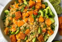 Mandarin Orange and Kale Salad with Zesty Citrus Vinaigrette