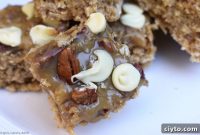 Homemade Caramel Pecan Oat Bars Recipe