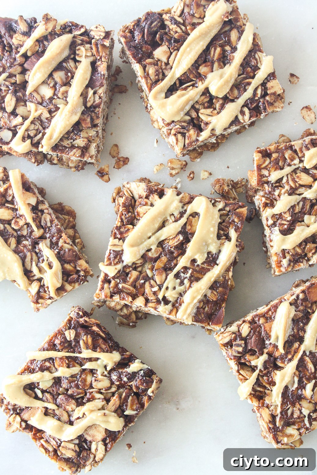 Chewy, crunchy, healthy granola bars made with almond butter and cocoa!