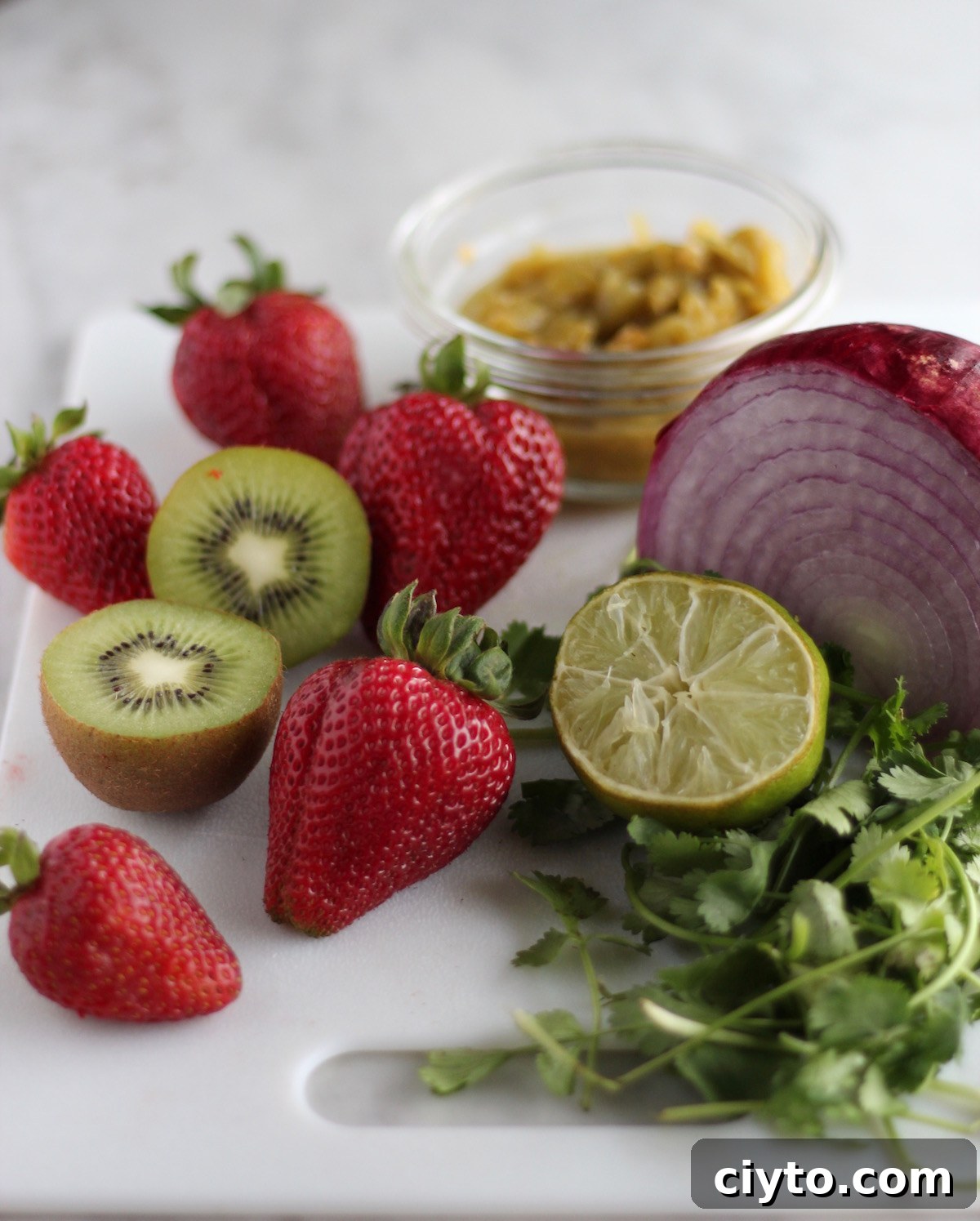 Strawberry Kiwi Fruit Salsa - a simple, 6-ingredient salsa that is sweet, tangy, and full of flavor! | fedandfulfilled.com
