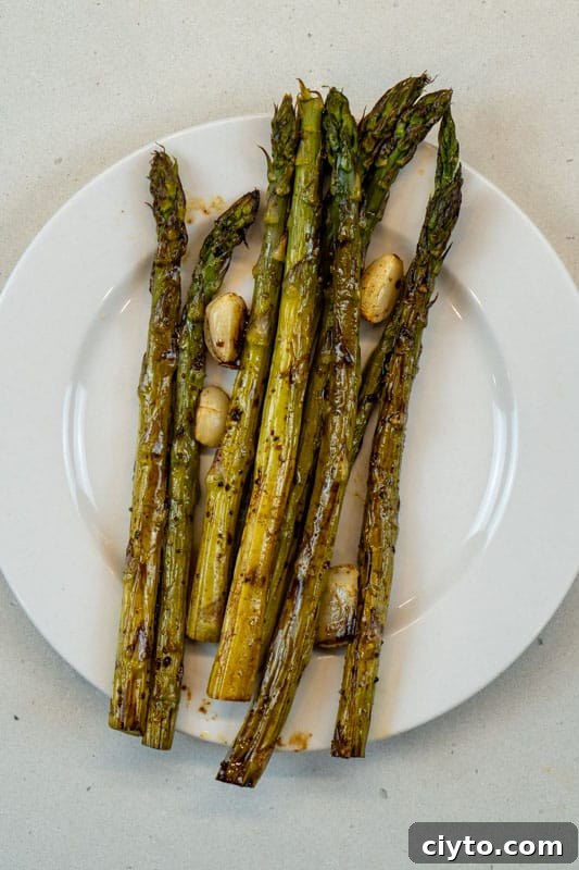 Oven-Roasted Asparagus with Balsamic Glaze 2 Roasted Asparagus with Garlic & Balsamic Vinegar
