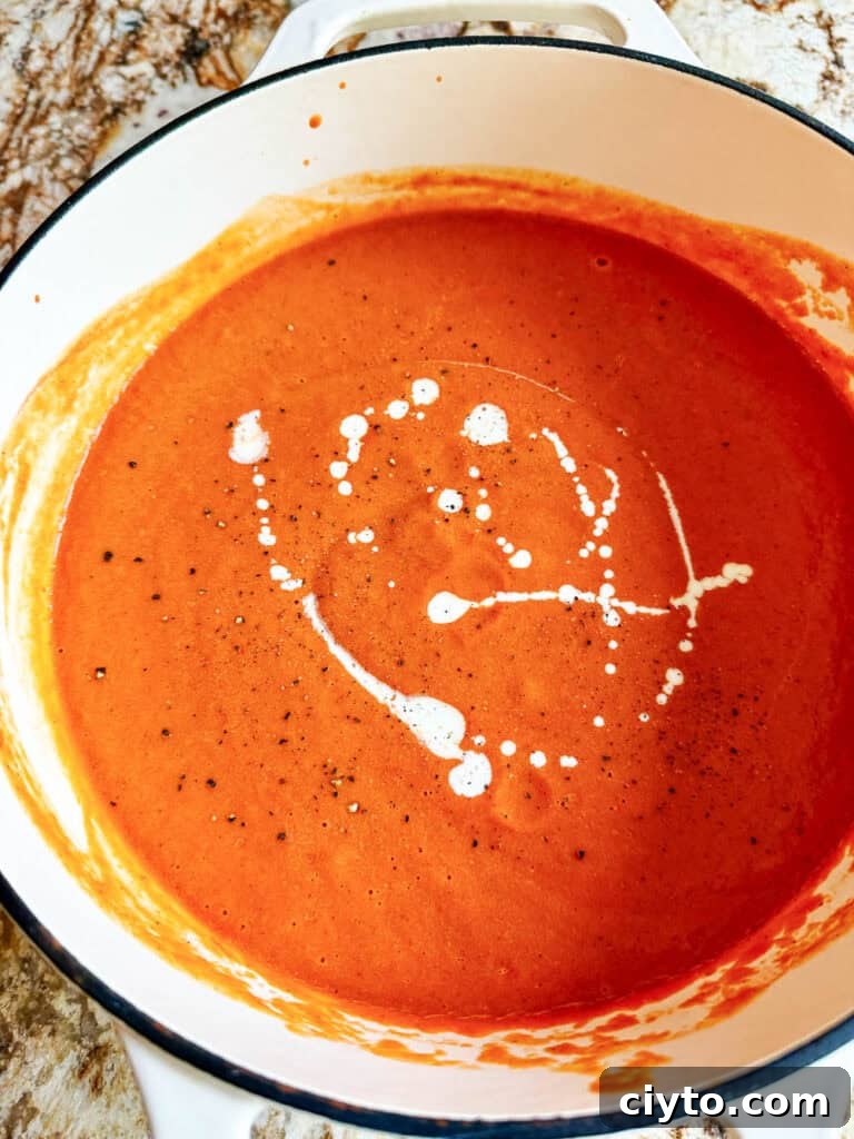 Finished tomato soup in a pot