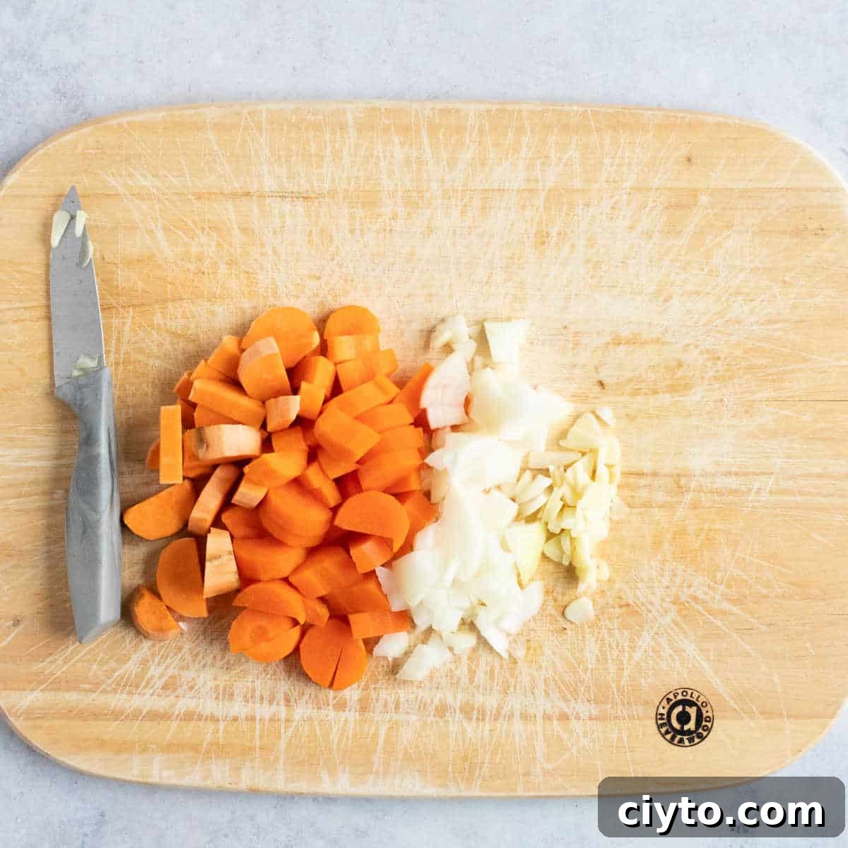 Chopped vegetables on a chopping board.