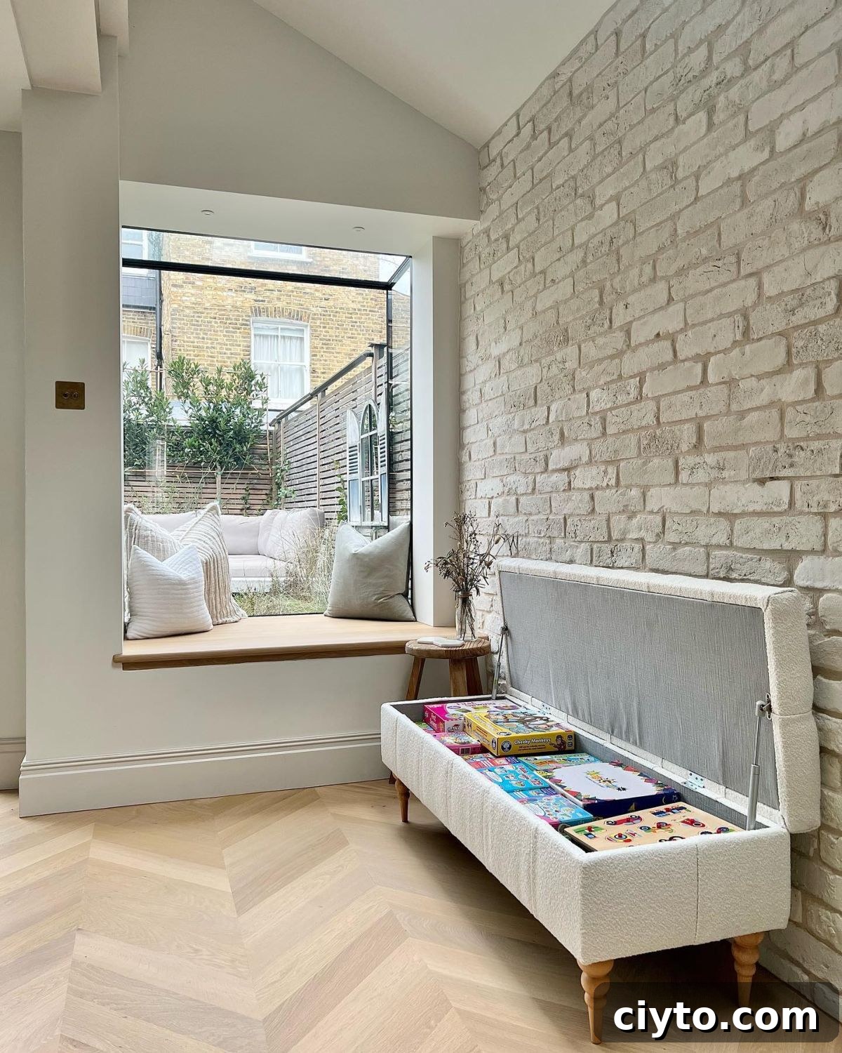 storage ottoman