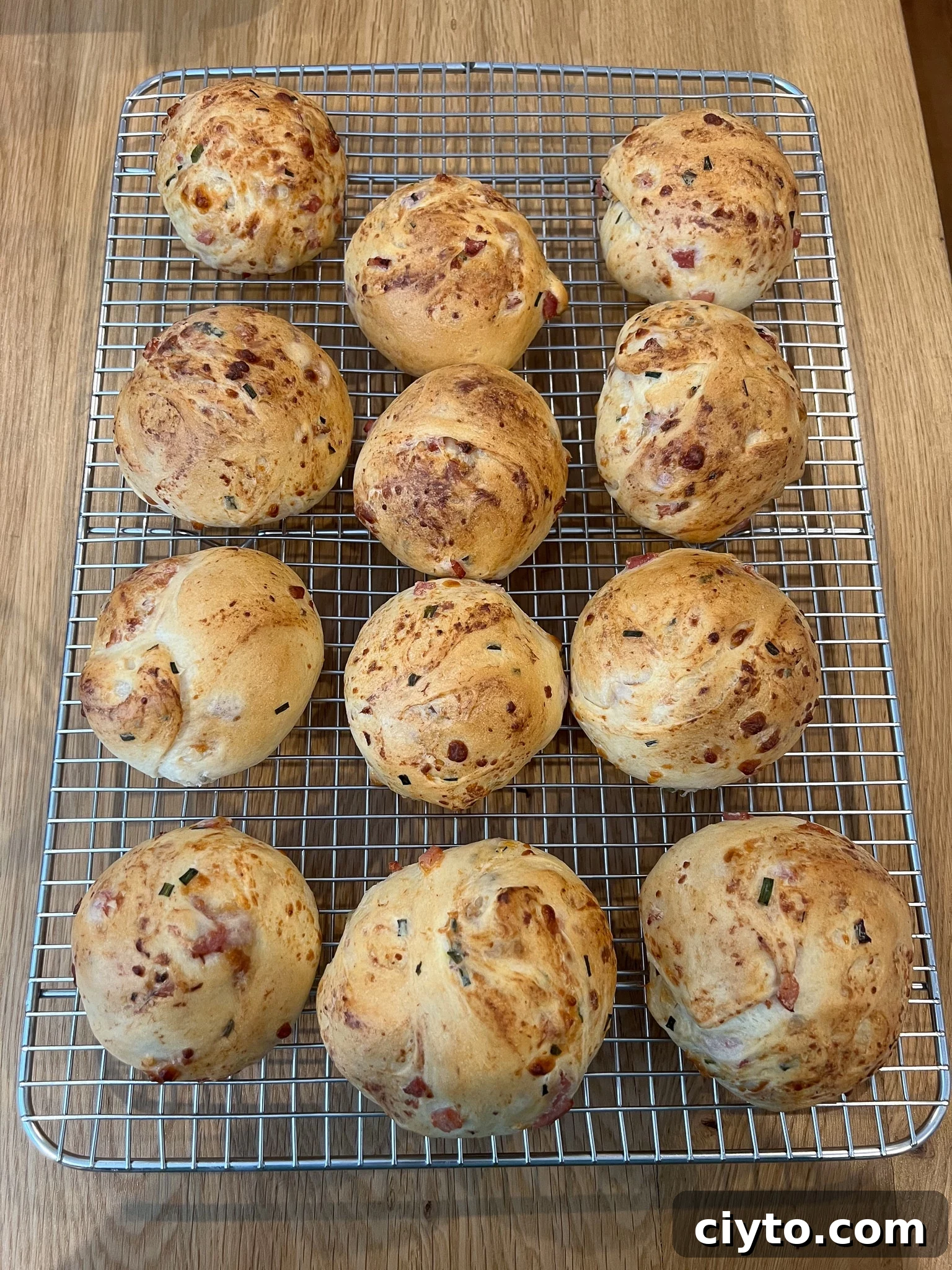 Hyggeboller: Danish Ham and Cheese Rolls 7 Rolls after baking.