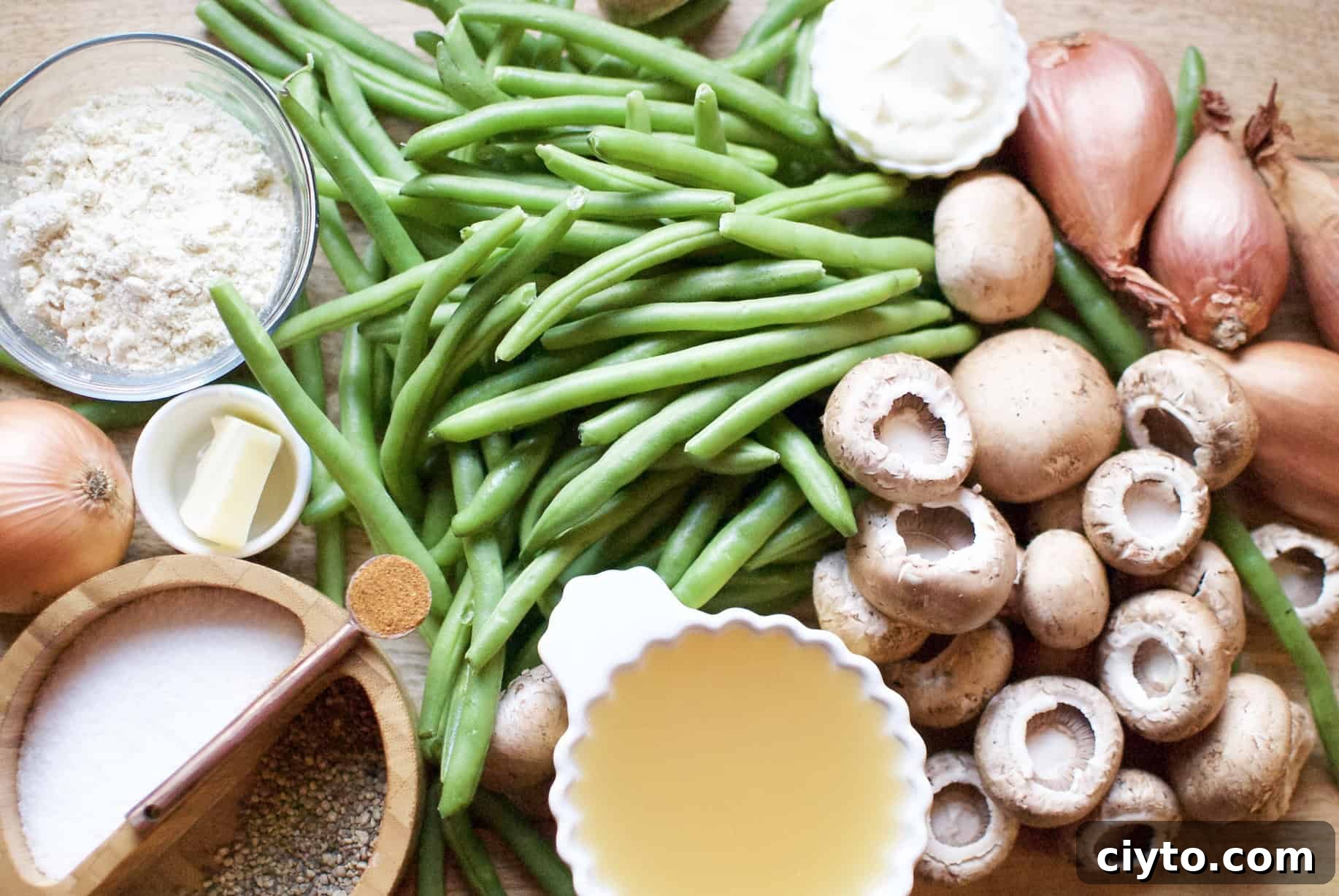 Sauteed Green Beans with Cremini Mushroom Sauce 2 green beans with cremini mushroom sauce