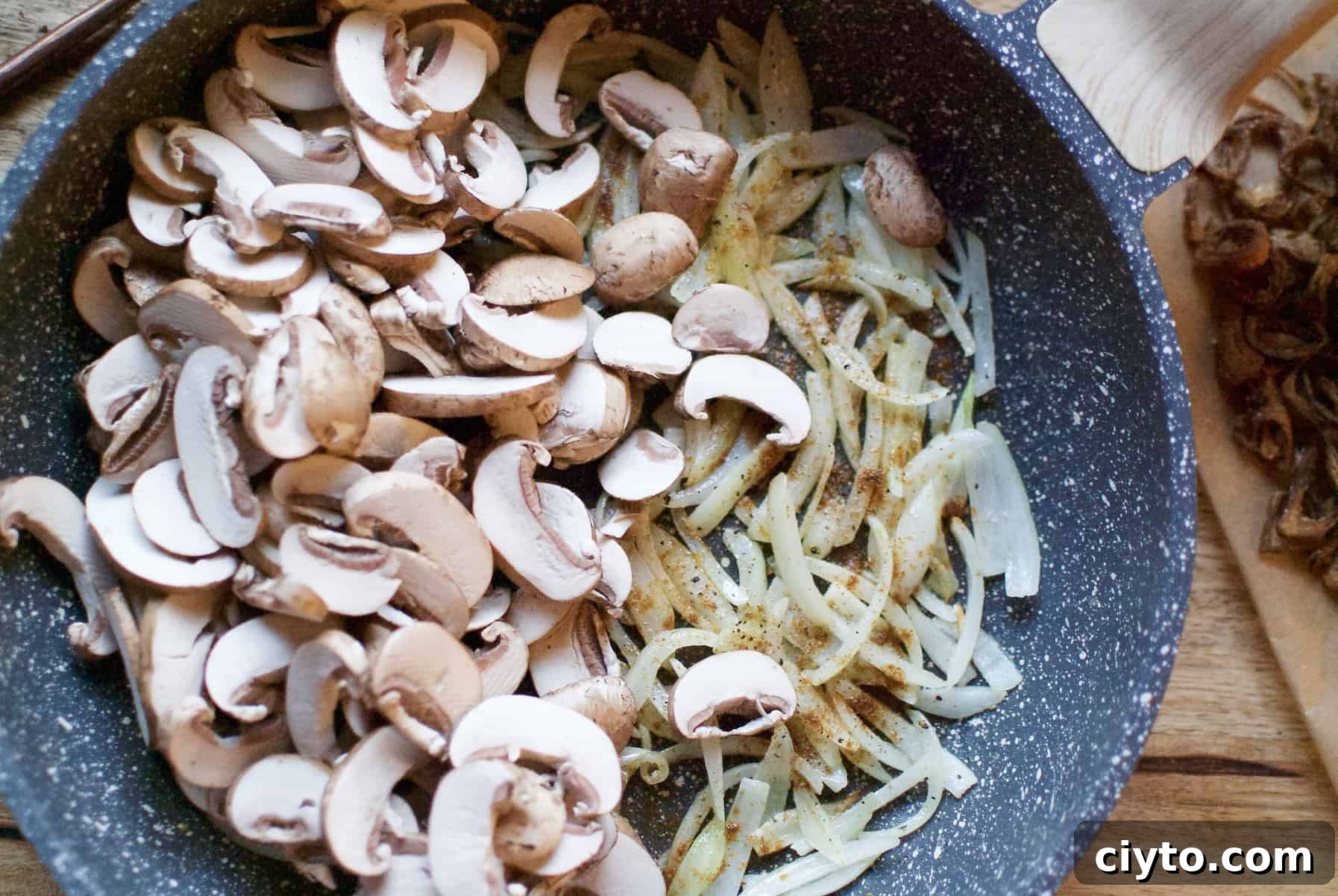 Sauteed Green Beans with Cremini Mushroom Sauce 7 green beans with cremini mushroom sauce