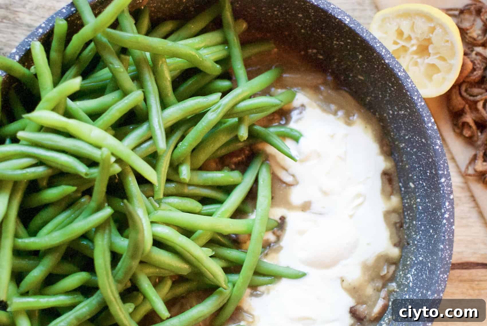 Sauteed Green Beans with Cremini Mushroom Sauce 9 green beans with cremini mushroom sauce