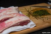 Herb-Marinated Rack of Lamb with Fig Tapenade Butter