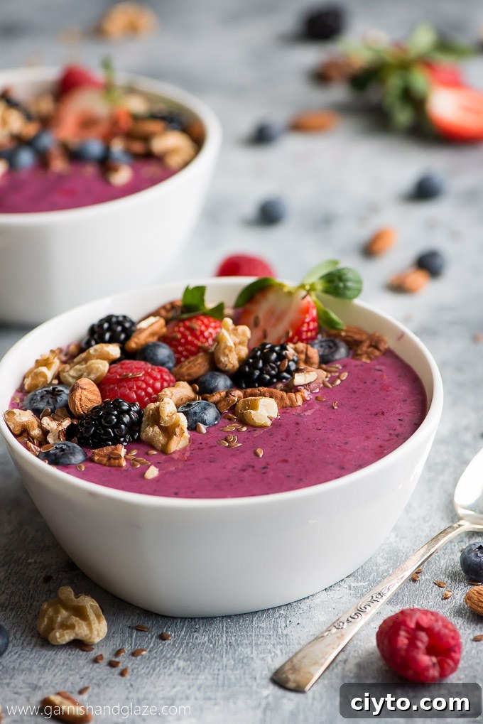 Creamy Pineapple Spinach Green Smoothie Recipe 5 Nuts About Berries Smoothie Bowl